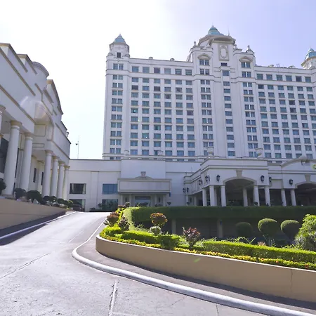 Waterfront Cebu City Hotel & Casino-3